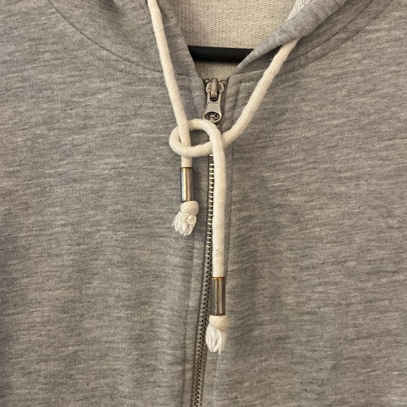 Cropped gray sweater - Picture 2 of 3